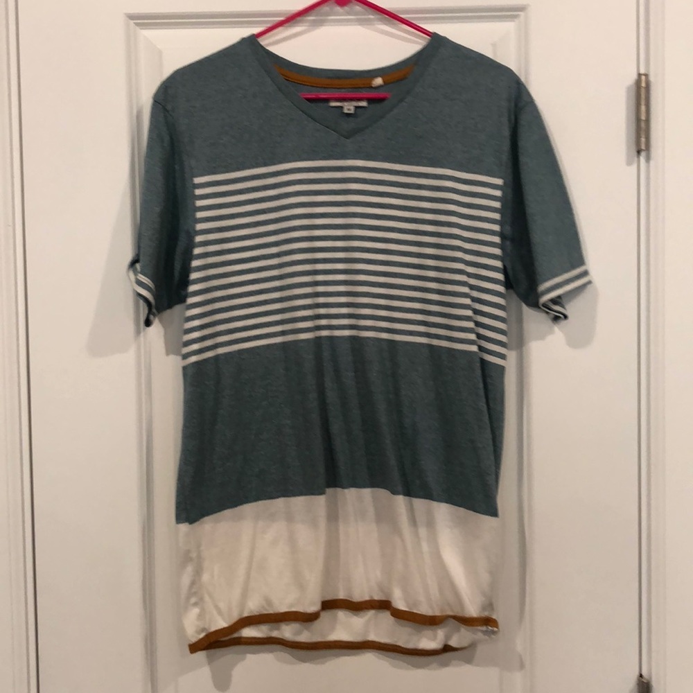 Tee shirt
